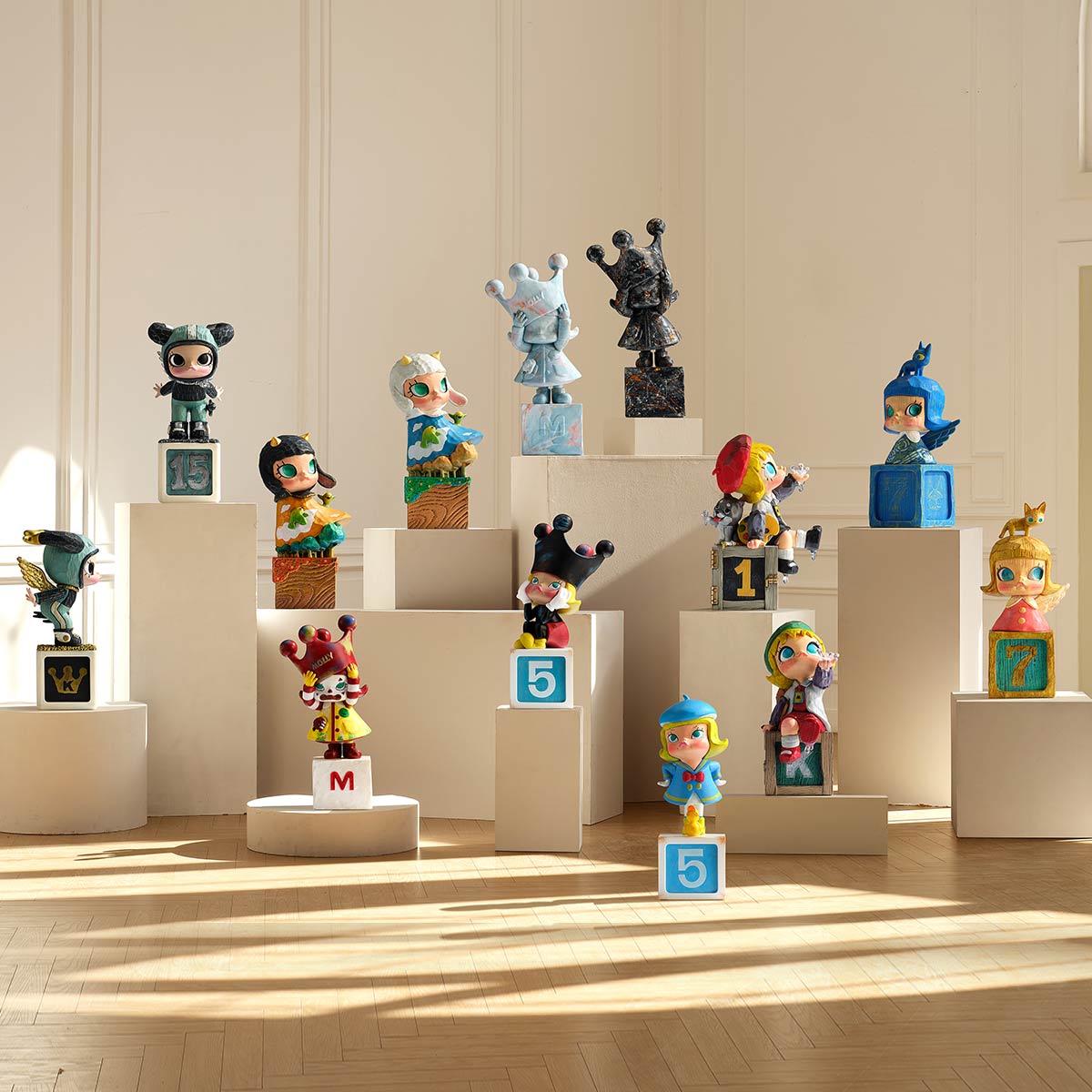 MOLLY Anniversary Statues Classical Retro 2 Series Figures - POP