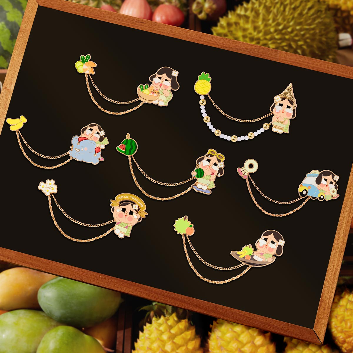 CRYBABY HELLO THAILAND Series_Badge - POP MART (Thailand)