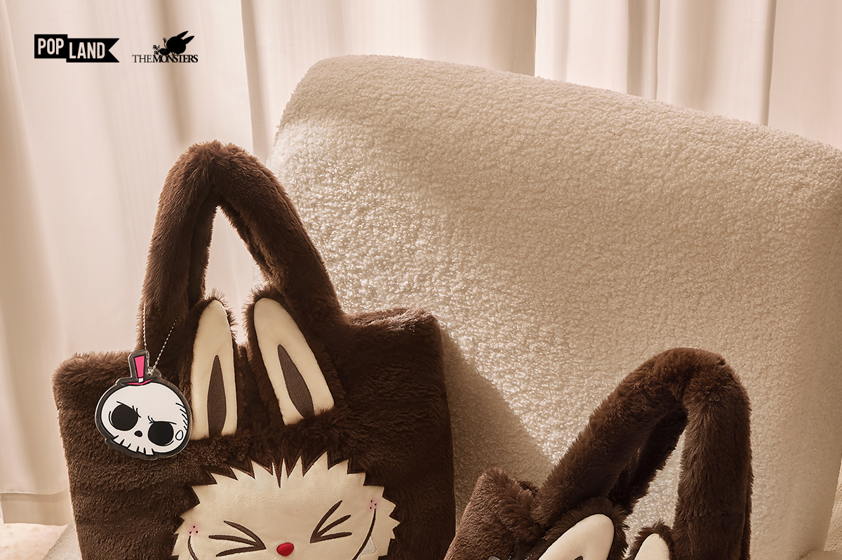 バッグ・カバンその他 Pop Mart Labubu Classic Bag Series Reversible Plush Bag Classic Bag Series- LABUBU Reversible Plush Bag | Bags - POP