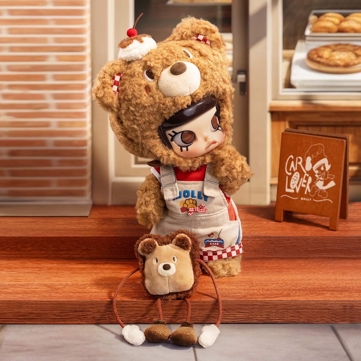 【S。S 】Molly Pretend Bear Bread 1/8 MOLLY Bear Bread 1/8 Action Figure - POP MART (United States)
