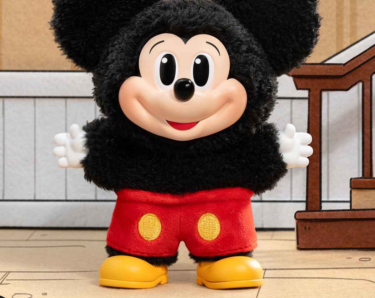 ぬいぐるみ Pop mart Mickey Family Mickey Family Cute Together Keychain Series Figures - POP