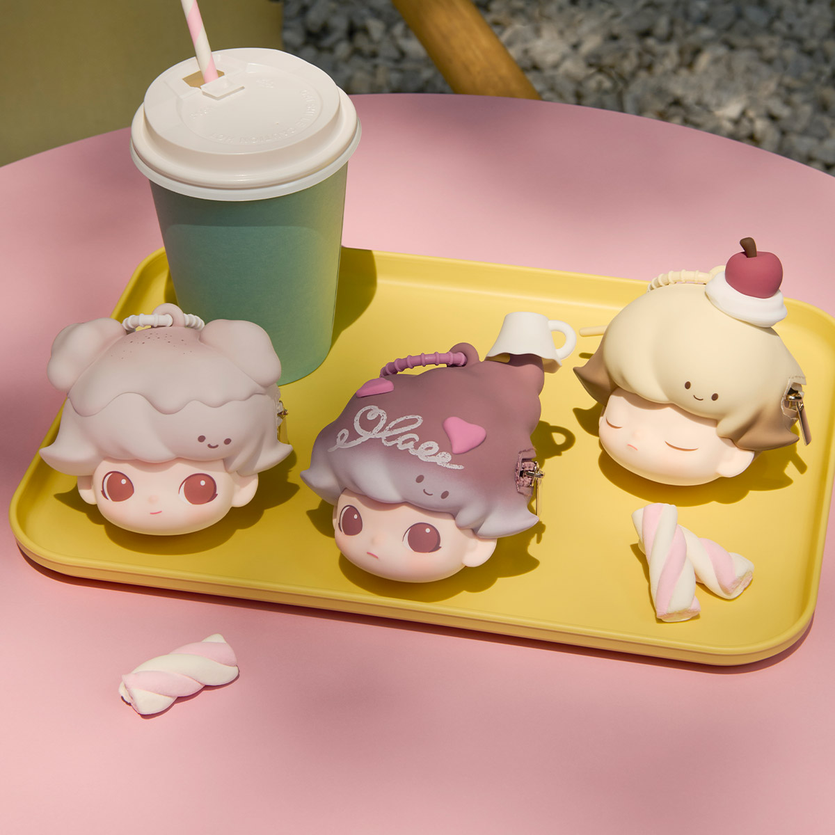 DIMOO Crush on Coffee イヤホンケース アソートボックス DIMOO Crush on Coffee Series-Earphone Case Blind Box - POP MART