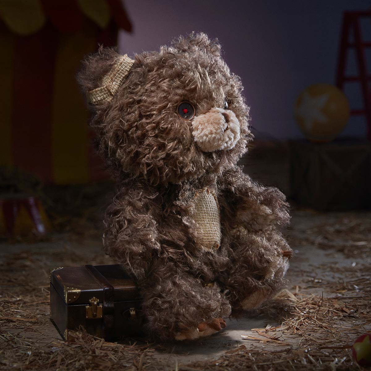 Hirono Bear クマのぬいぐるみ Hirono Bear Vinyl Plush Doll - POP MART (Thailand)