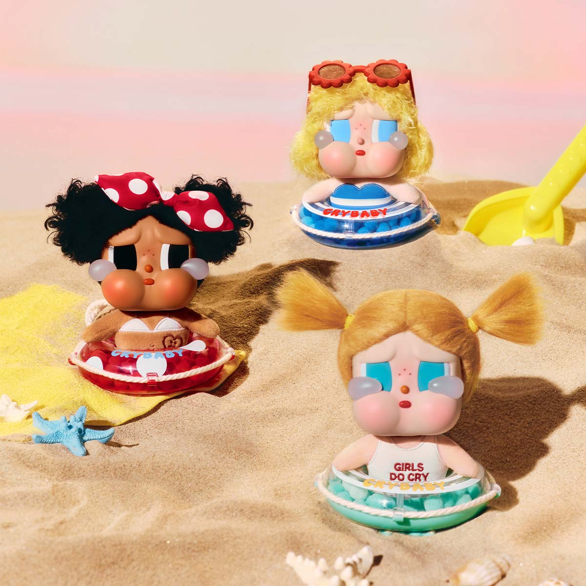 CRYBABY♡Vacation Mode On ペンダント　アソート CRYBABY Vacation Mode On Series-Pendant Blind Box - POP MART (Japan)