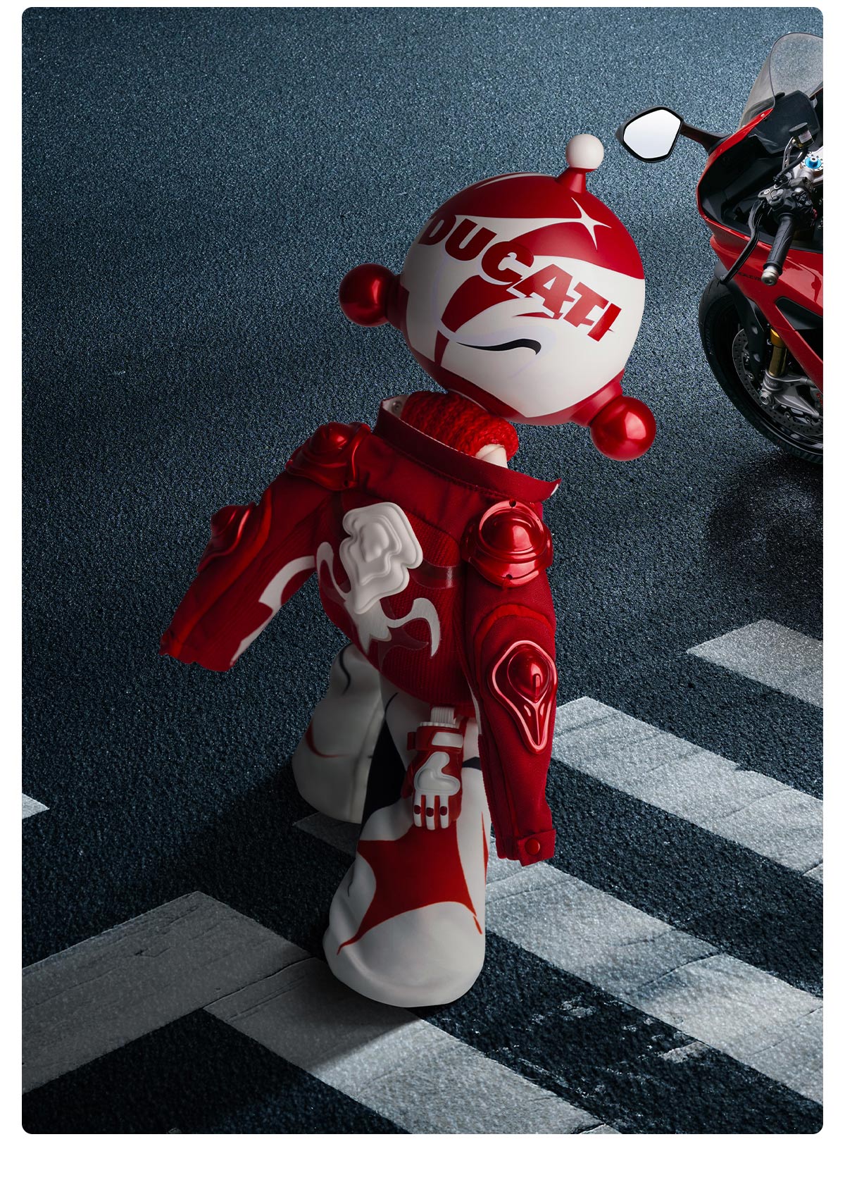 SKULLPANDA × DUCATI 1/6 Action Figure - POP MART (Thailand)